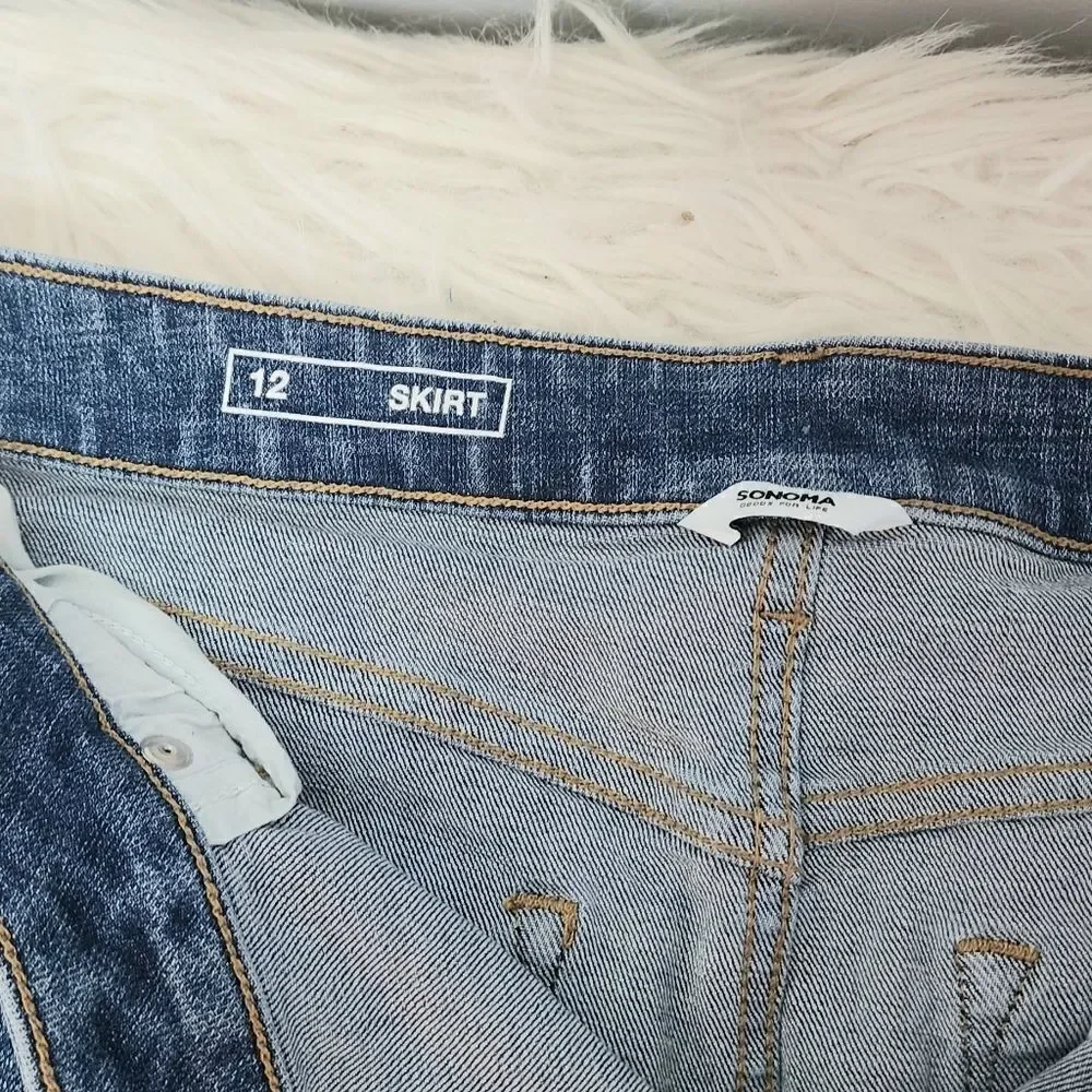 Sonoma skirt women's size 12 denim jean